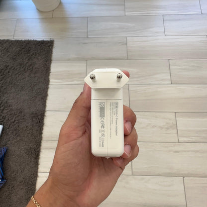 Adaptador de Corrente USB-C 96W