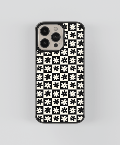 Black & White Flower - tripat3s